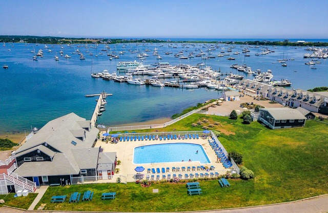 Champlin's Marina & Resort