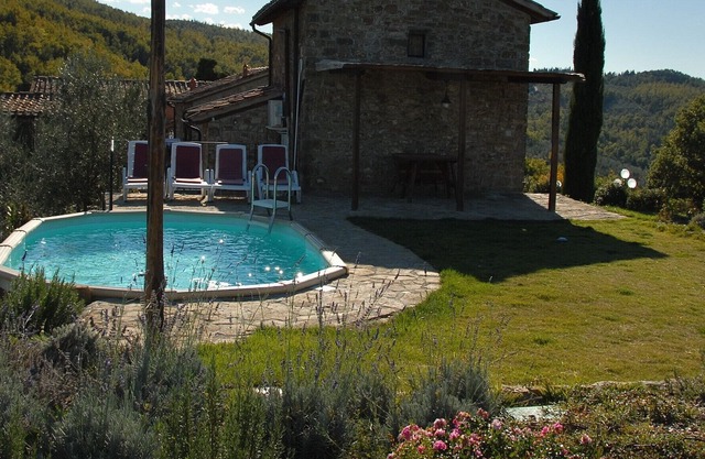 Chapel Cottage with pool at La Vecchia Greve