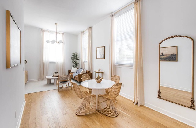 Charleston Downtown Luxe Apt King St | 360 King