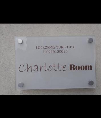 Charlotte room