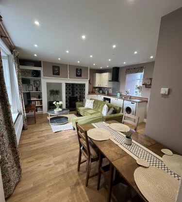 Charlton Old Farm Guesthouse