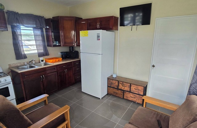Charming 1-bedroom apartment with WiFi, AC in superb St. George