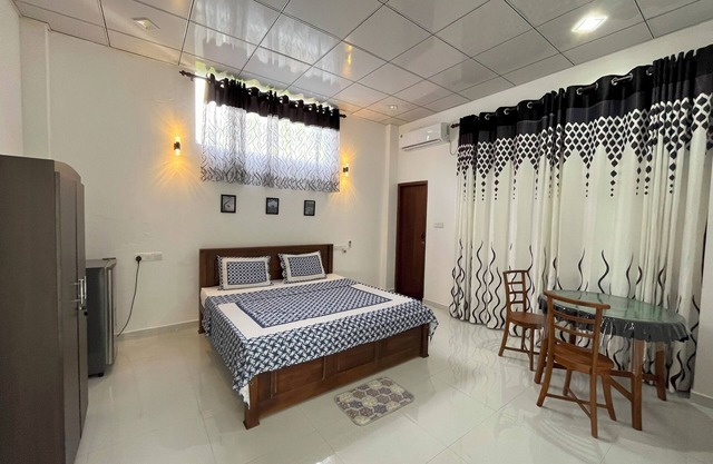 Charming 1-bedroom apartment in wonderful Mirissa with WiFi, AC