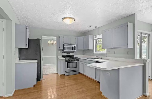 Charming 1-bedroom with attached bath room in Waldorf , MD