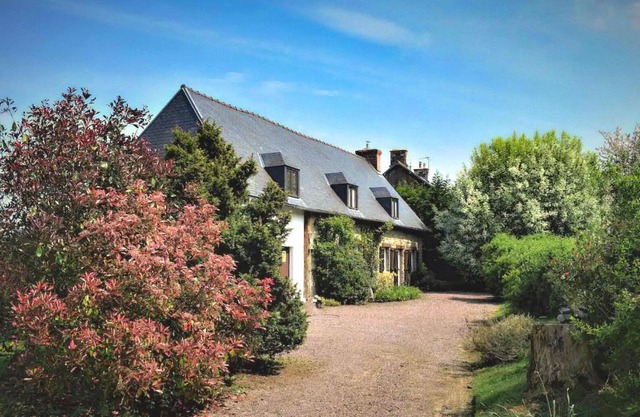 Charming 17th Century Normandy Longere in Valdallière, Calvados