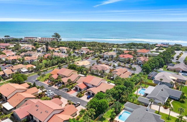 Charming 2-bedroom/2.5 bath home, steps from ocean in enjoyable Melbourne Beach.