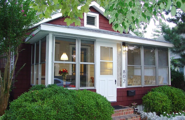 Charming 2 Bedroom Cottage in South Rehoboth - 2 Blocks to Beach