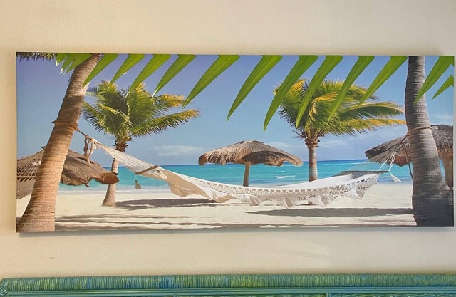 Charming 2-bedroom condo with pool just steps away WiFi, AC in lovely Cape Coral