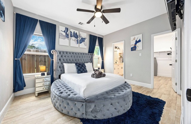 Charming 2-bedroom house Near Downtown