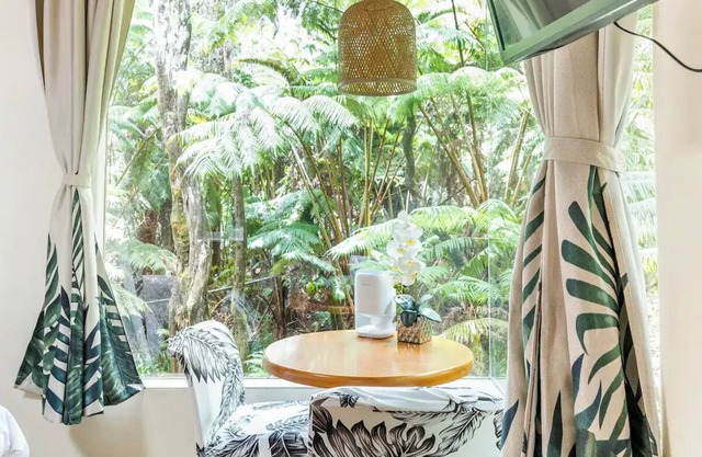 Charming 2-bedroom lodge in beautiful Volcano with Hot Tub