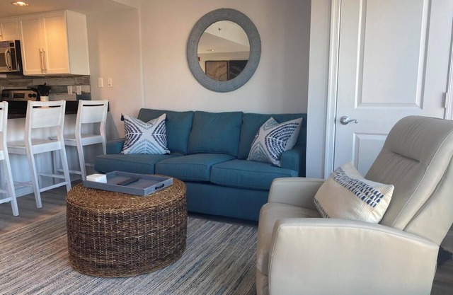 Charming 2-Bedroom Condo in Dewey Beach, Pool, 1 Block to Ocean & Walk to Town!