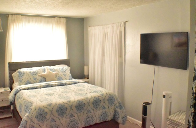 Charming 2-bedroom kid and pet friendly house in enchanting Lincoln City