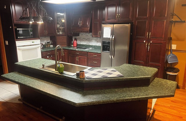 Charming 3-bedroom house in lovely Nashville with WiFi, AC