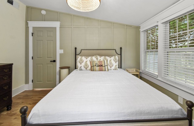 Charming 3-bedroom cottage in farm & wine country