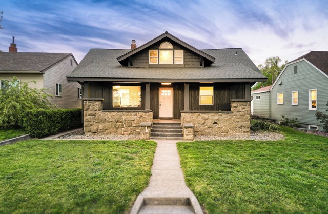 Charming 3-bedroom house in Lewiston with river views