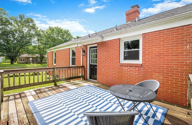 Charming 3-bedroom house with AC and WiFi in wonderful Richmond
