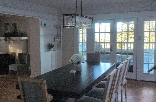 Charming 3-bedroom house with WiFi and stunning views in lovely Roseburg