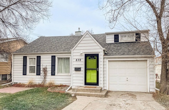 Charming 3 bedroom Midtown Cottage