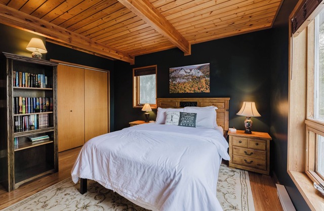 Charming 3-bedroom Westridge House with AC at Snowshoe