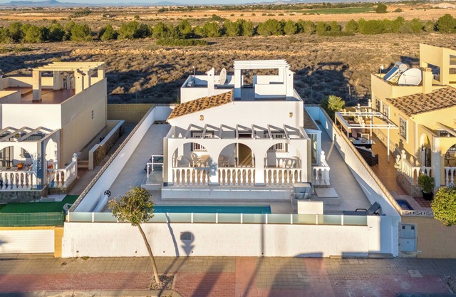 Charming 4 Bedroom Villa La Vita e Bella in lovely Sunny Murcia Region.