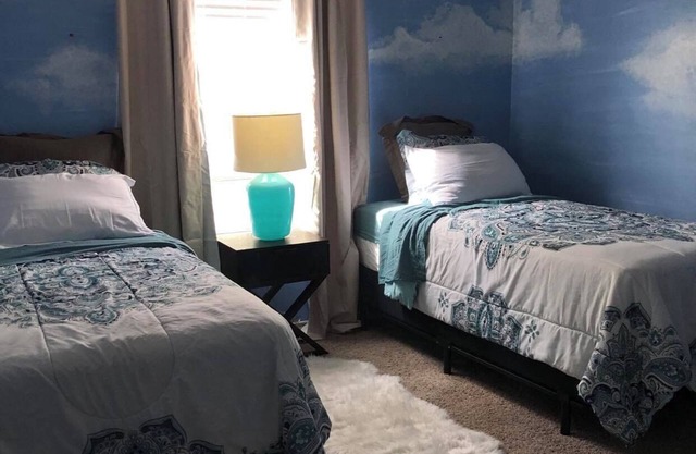 Charming 4-BR Home for Rent!