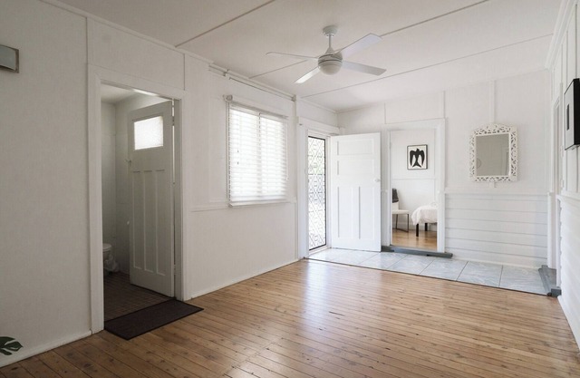 Charming 5-Bedroom in Dubbo, 5 mins Drive to Mall