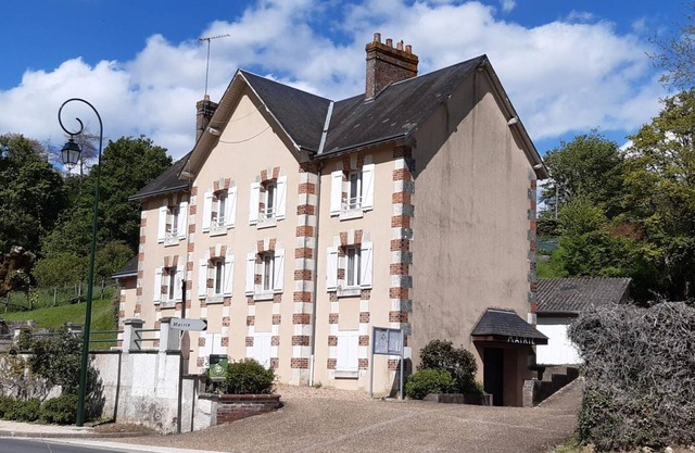 Charming accommodation in Sasnières with parking and pets allowed