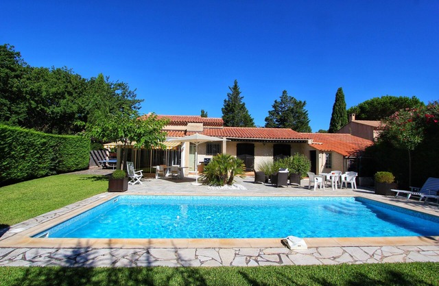 Charming air-conditioned villa with swimming pool 5 minutes from La Favière beach - Bormes