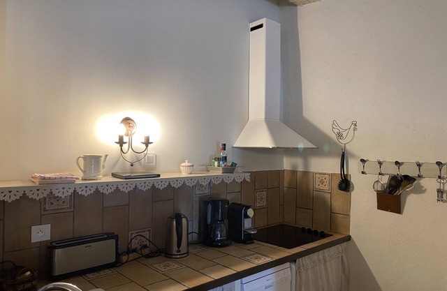 Charming apartment on the 1st floor of a 15th-century town house