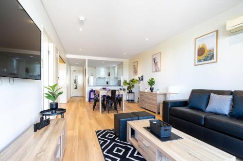 Charming Apt 1min to Marketplace Gungahlin - Hosted by CanStay