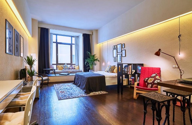 Charming Apt in Historical Building near Kremlin