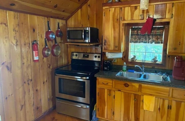 Charming Cabin near Kentucky LK