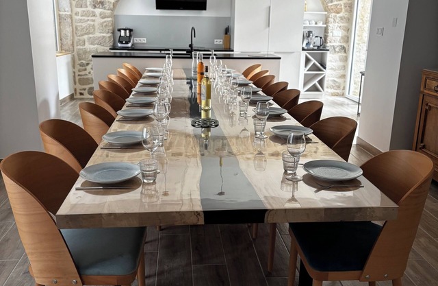 Charming, completely renovated family gîte in the heart of an Ardechois village.
