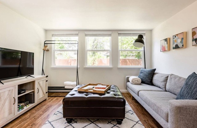 Charming, Cozy Tiny Gem w/ Hot Tub + Trail Access!