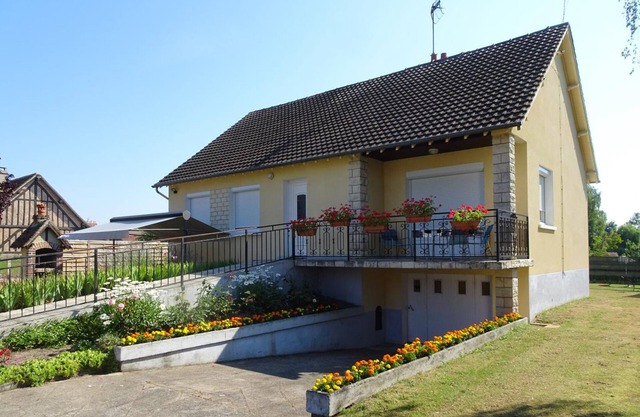 Charming Family Home with Garden, Playground, and Bikes in the Heart of Sologne