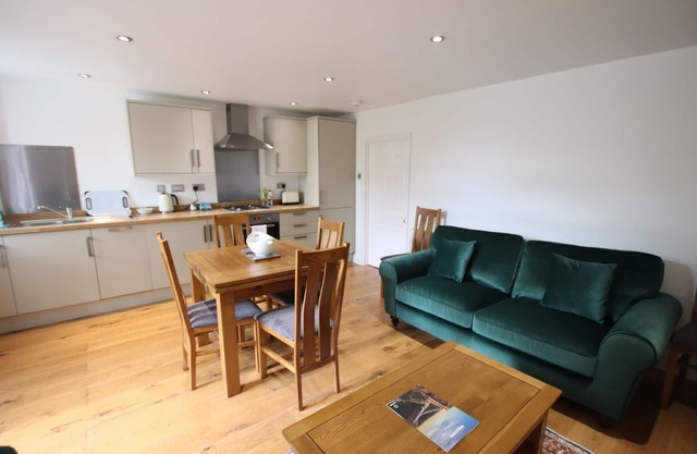 Charming flat with private patio in Clifton