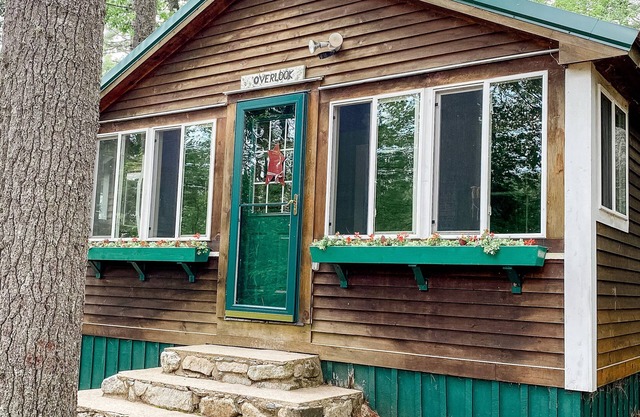 Charming, Four Season, Mountain View, Lakeview Cottage