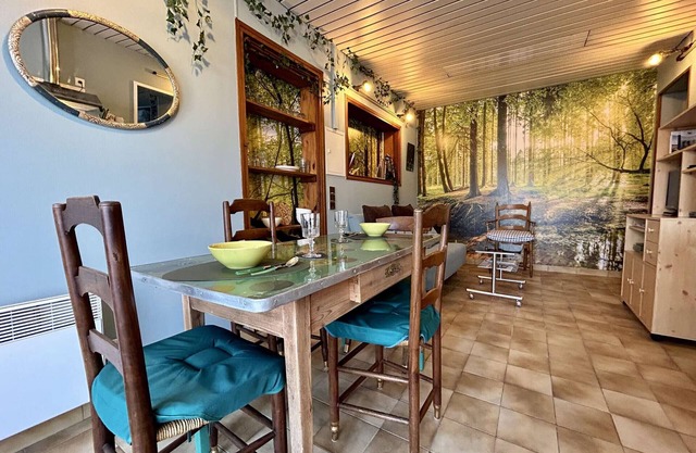 Charming 1BR House in Central Saint-Pierre-d'Oléron - 3 Guests, Close to Shops & Bike Paths