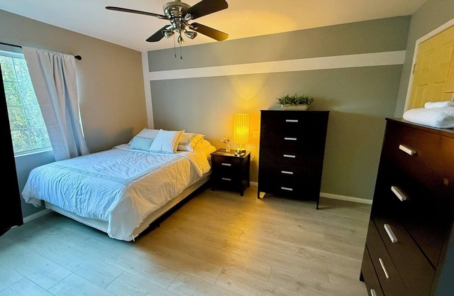 Charming fully furnished 1-bedroom condo with two gated parking spots!