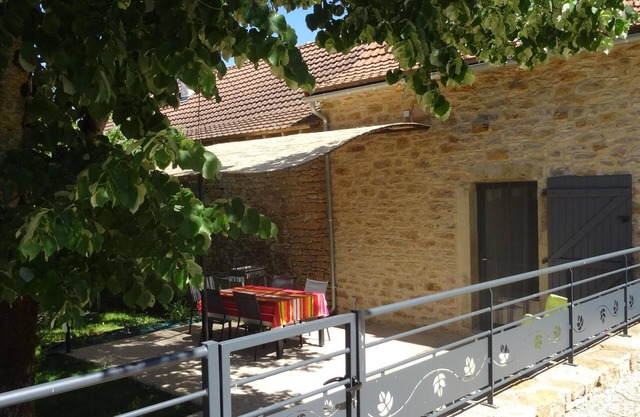 CHARMING GITE AT THE FARM (Air-conditioned, Swimming pool)