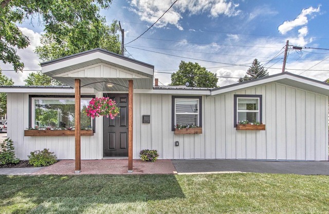 Charming Great Falls Cottage~2 Mi to Downtown