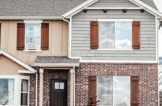 Charming Home North Logan 3BD/2.5BA Sleeps 6