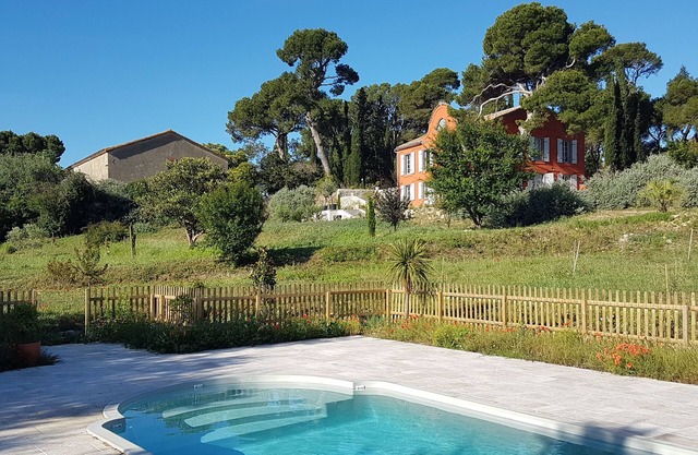 Charming house with all mod cons, exceptional view, salt swimming pool