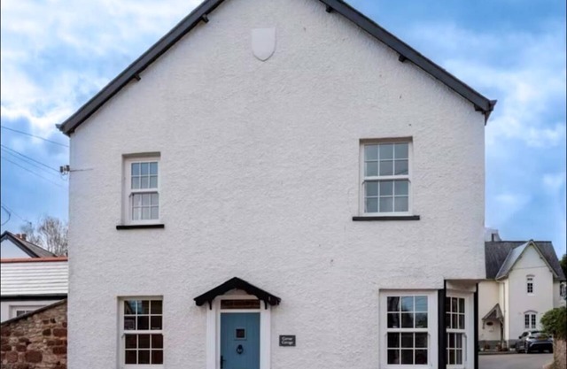 Charming Kenton Cottage Near Castles & Coasts