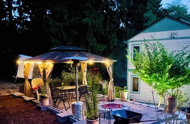 Charming Kingston Escape – Ideal for Families with children, Nurses & Travelers!