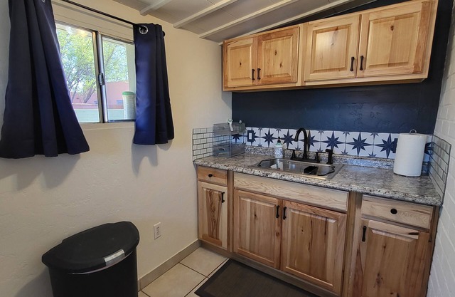 Charming little Casita in central Tucson