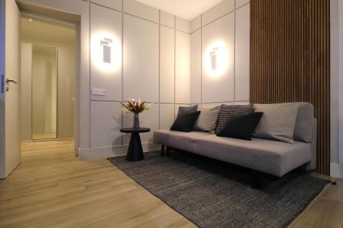 Charming & Luxurious Suite Garibaldi BIG - Fully equipped & renovated - Old Town