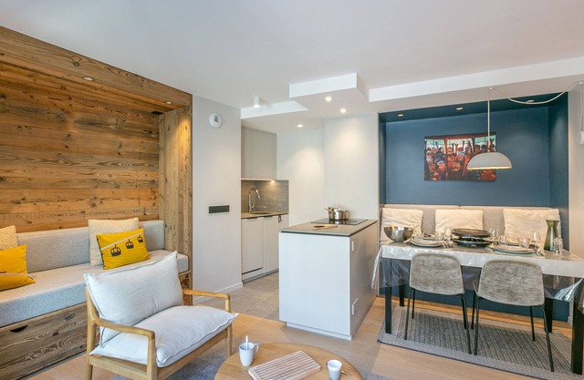Charming New Apartment with WiFi, Parking, and Ski-In/Ski-Out Access in Val-d'Isère