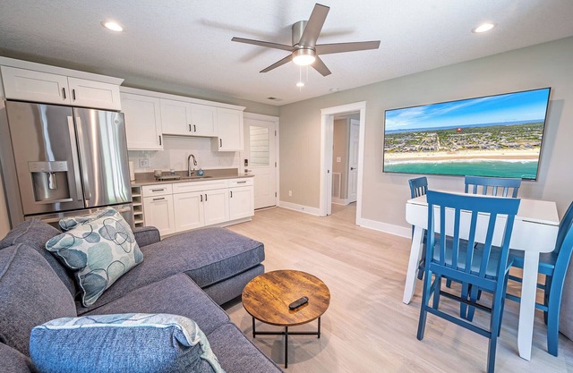 Charming New Large Studio with Private Entrance – in wonderful Nags Head