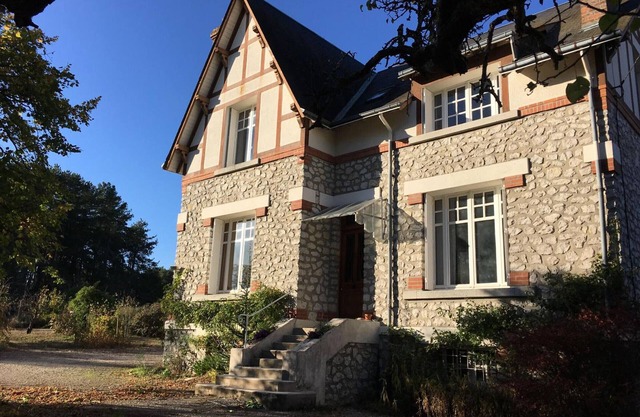 Charming Renovated House with Garden, Near Loire Valley Castles